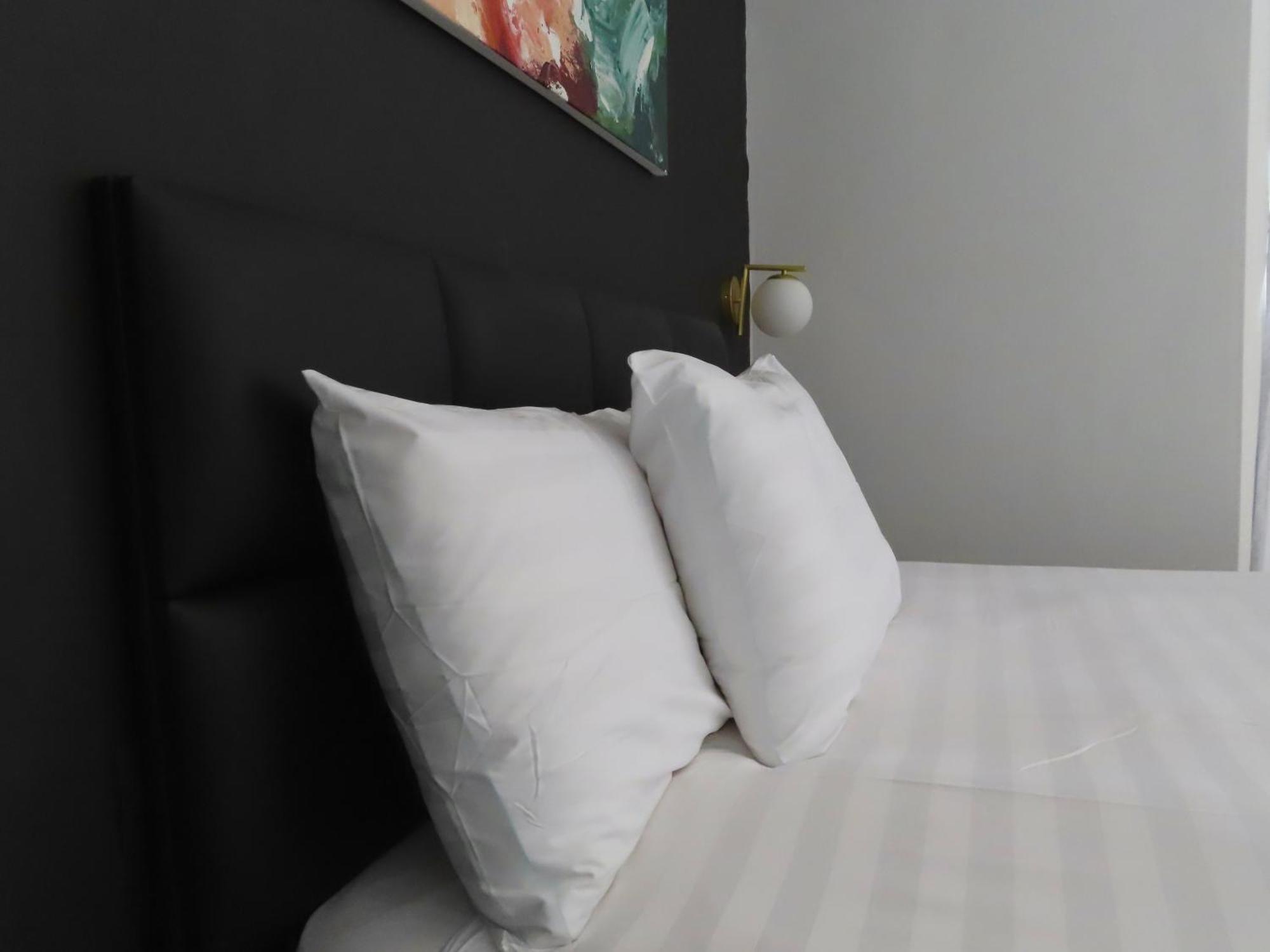 White Moon Inn 耶路撒冷 外观 照片